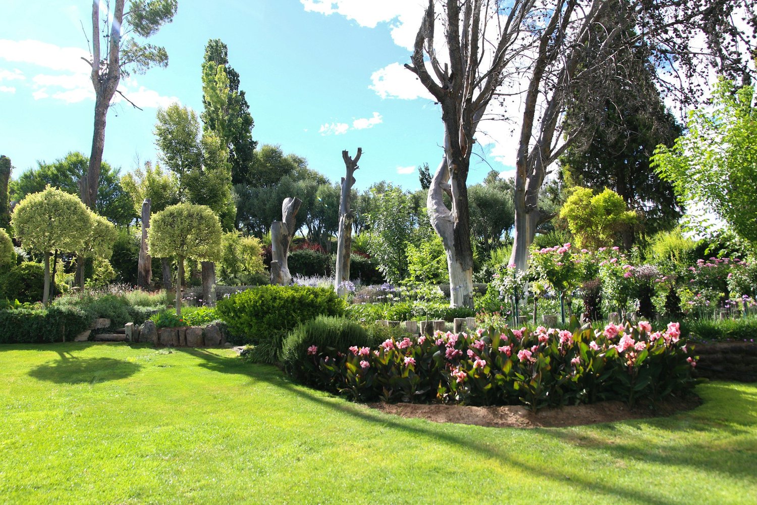 Golden View Lifestyle Village