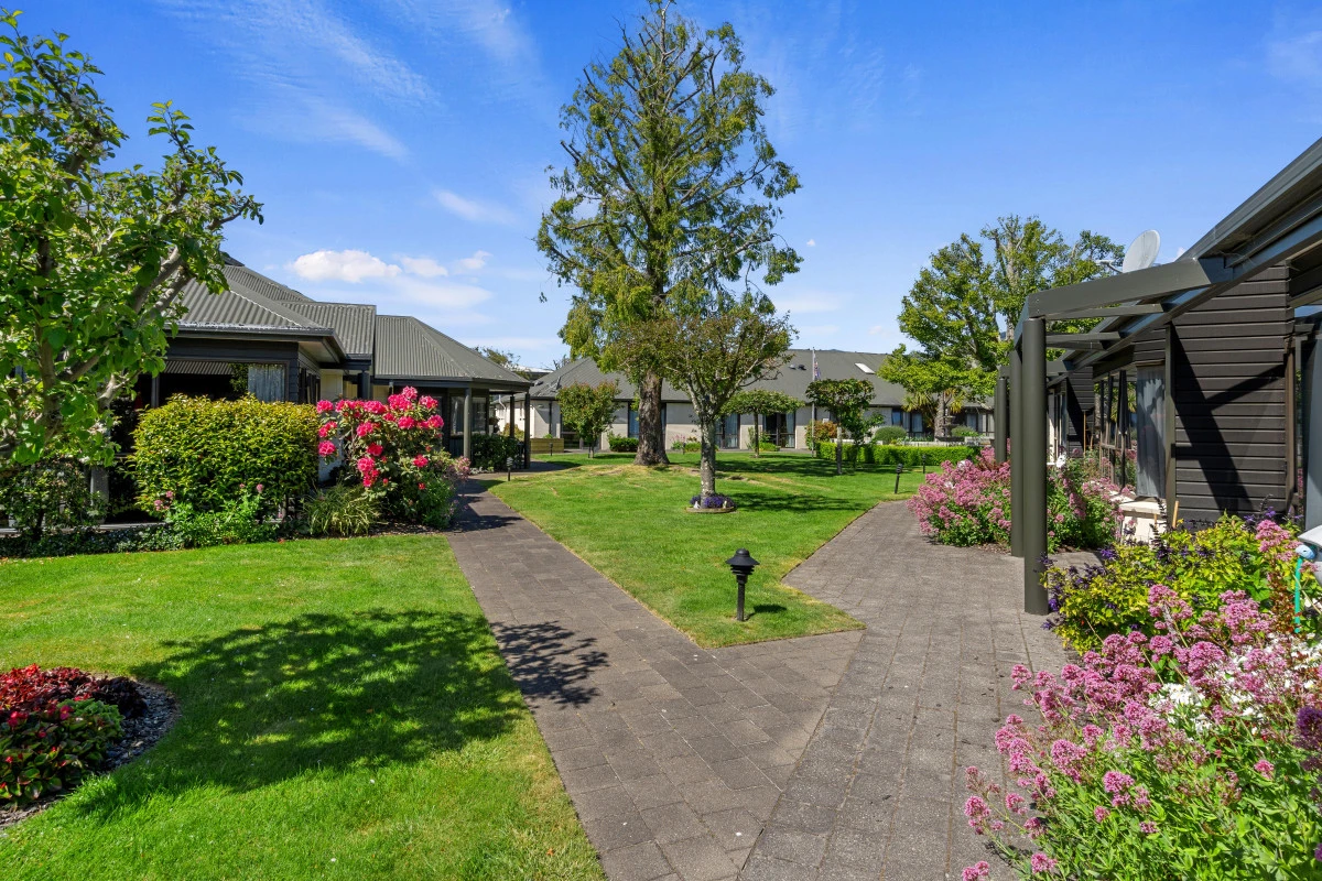 Kensington Court Village