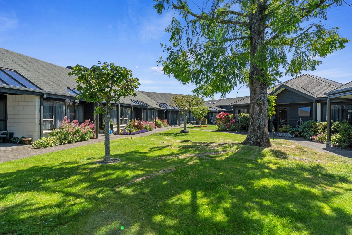 Kensington Court Village