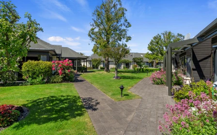 Kensington Court Village