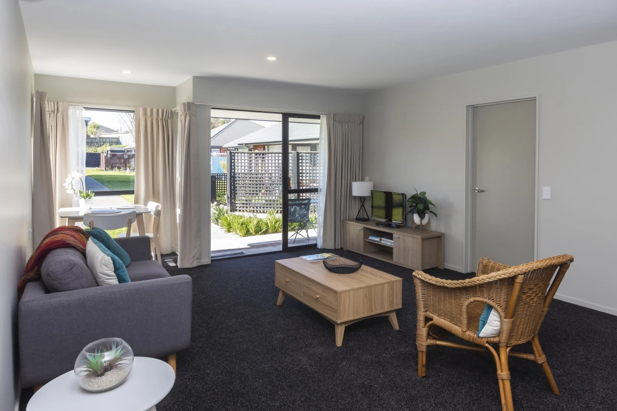 Linrose Village