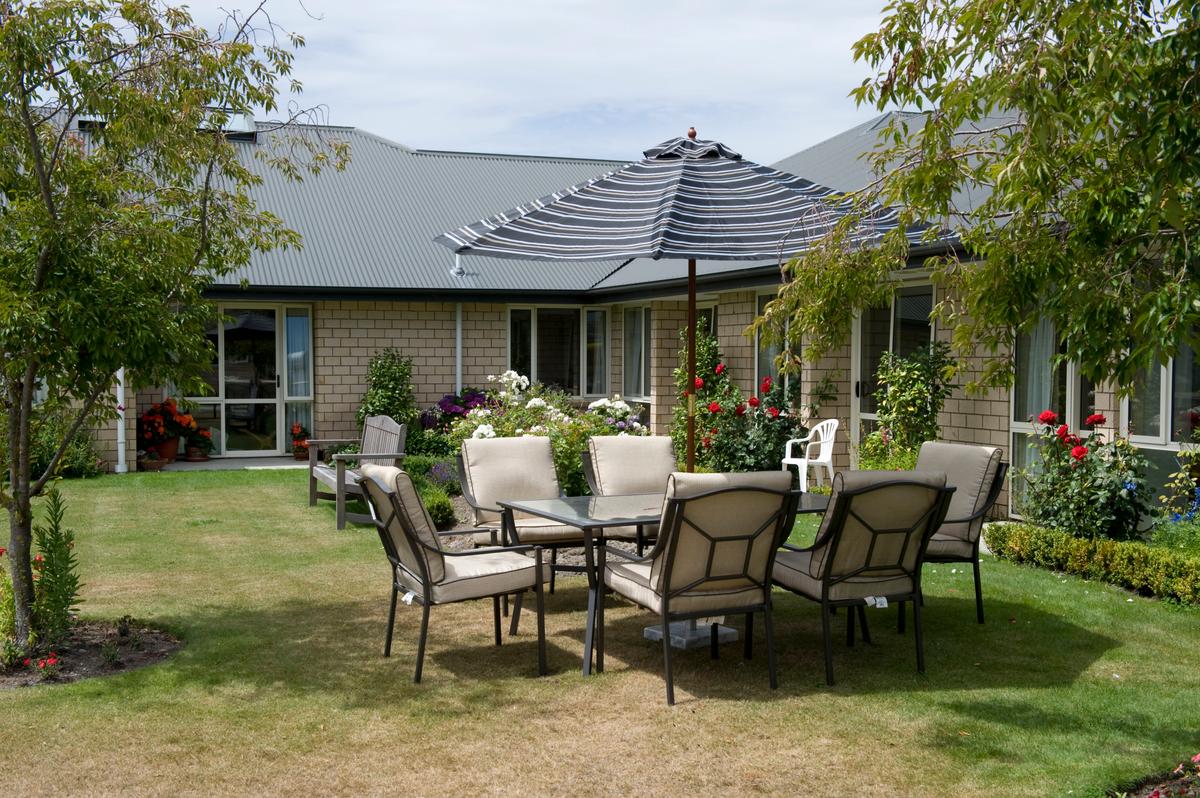Palm Grove Retirement Village