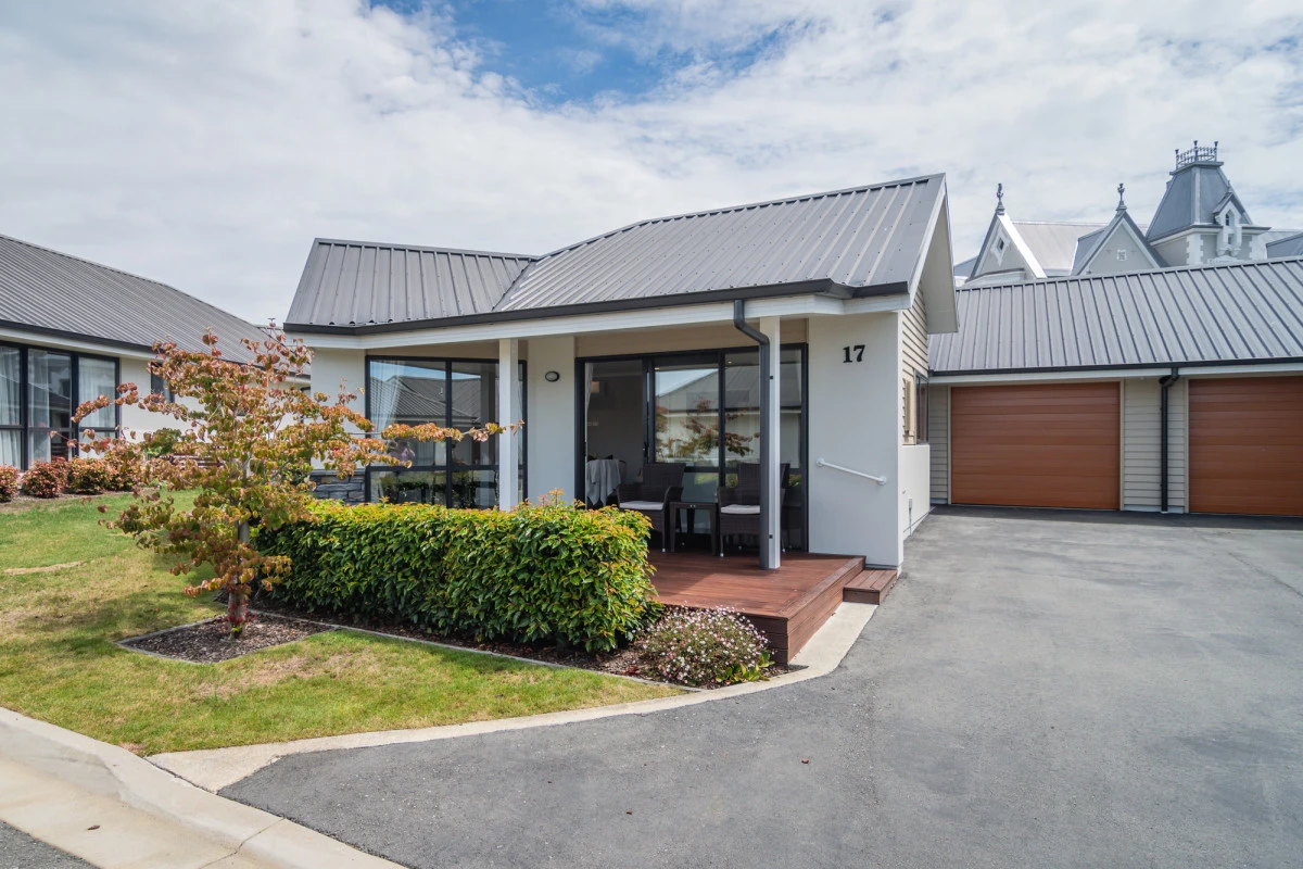 Radius Karori Village